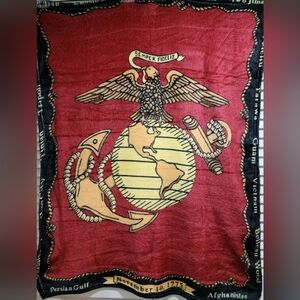 Marine Corps Emblem Cozy Fleece Throw Lapsize Blanket - Red and Gold Nwt